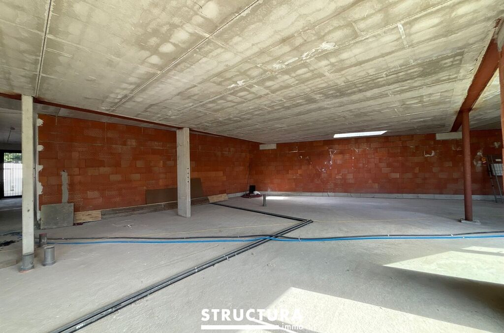 Handel-kantoor-opbrengst te huur in OPWIJK