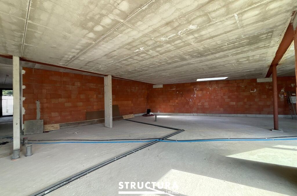 Handel-kantoor-opbrengst te huur in OPWIJK