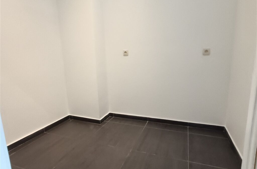 Handel-kantoor-opbrengst te huur in WEMMEL