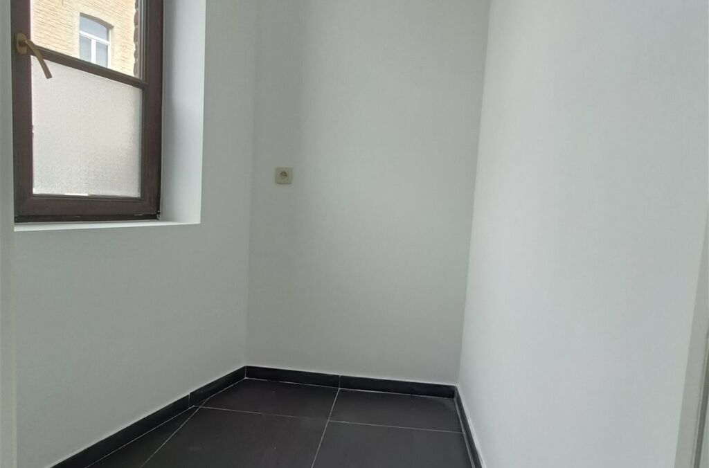 Handel-kantoor-opbrengst te huur in WEMMEL