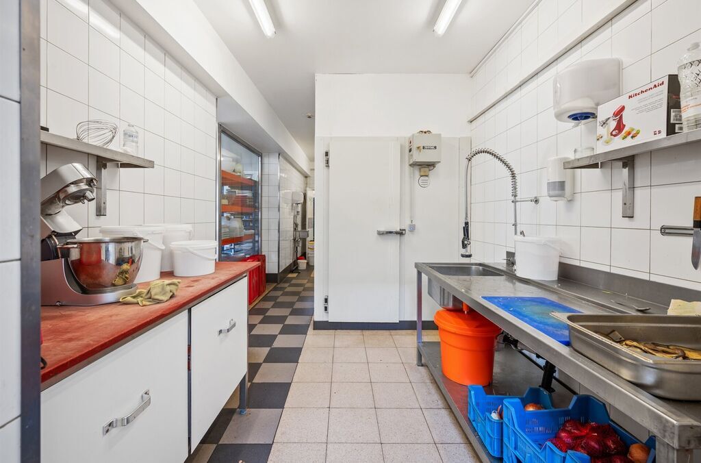 Handel-kantoor-opbrengst te koop in GRIMBERGEN