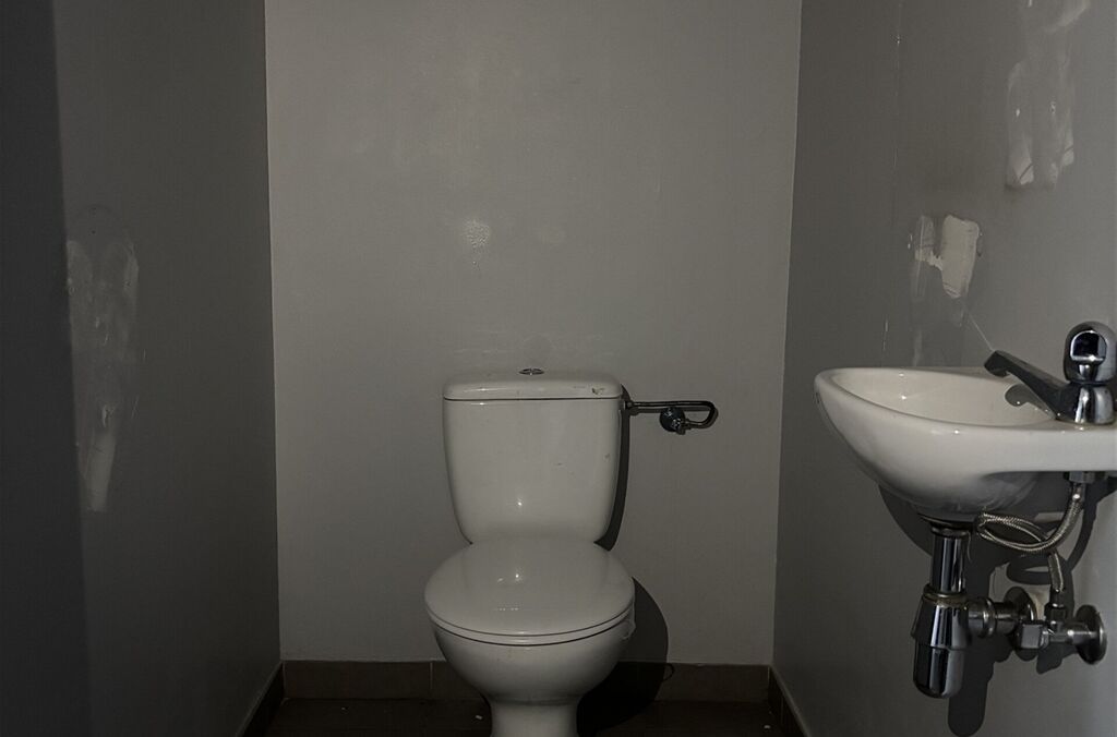 Handelsgelijkvloers te huur in AALST