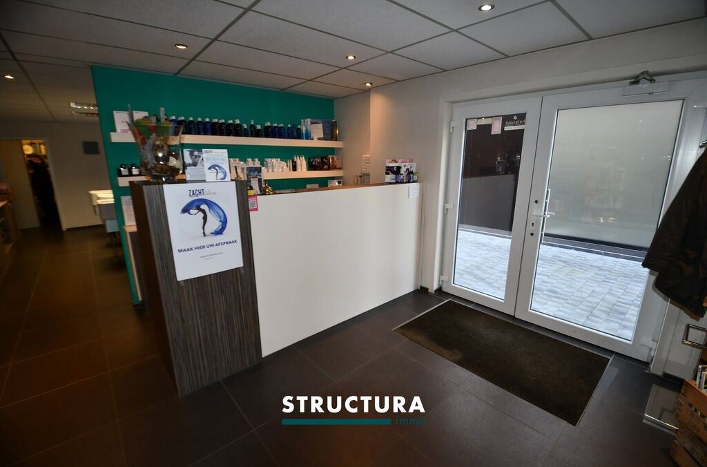 Handelsgelijkvloers te huur in BUGGENHOUT