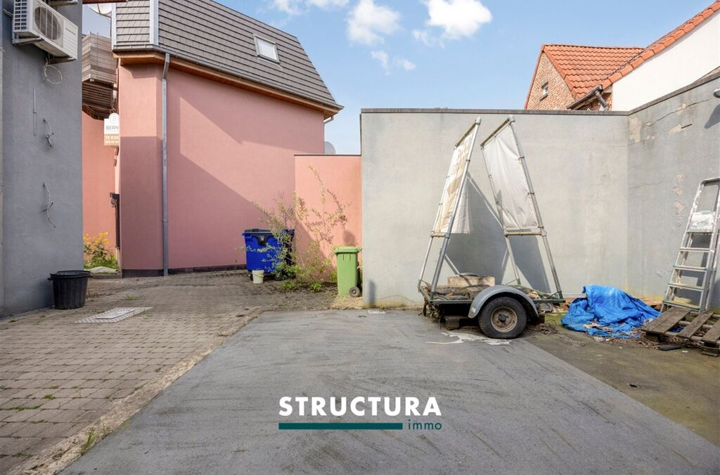 Handelsgelijkvloers te koop in LEBBEKE