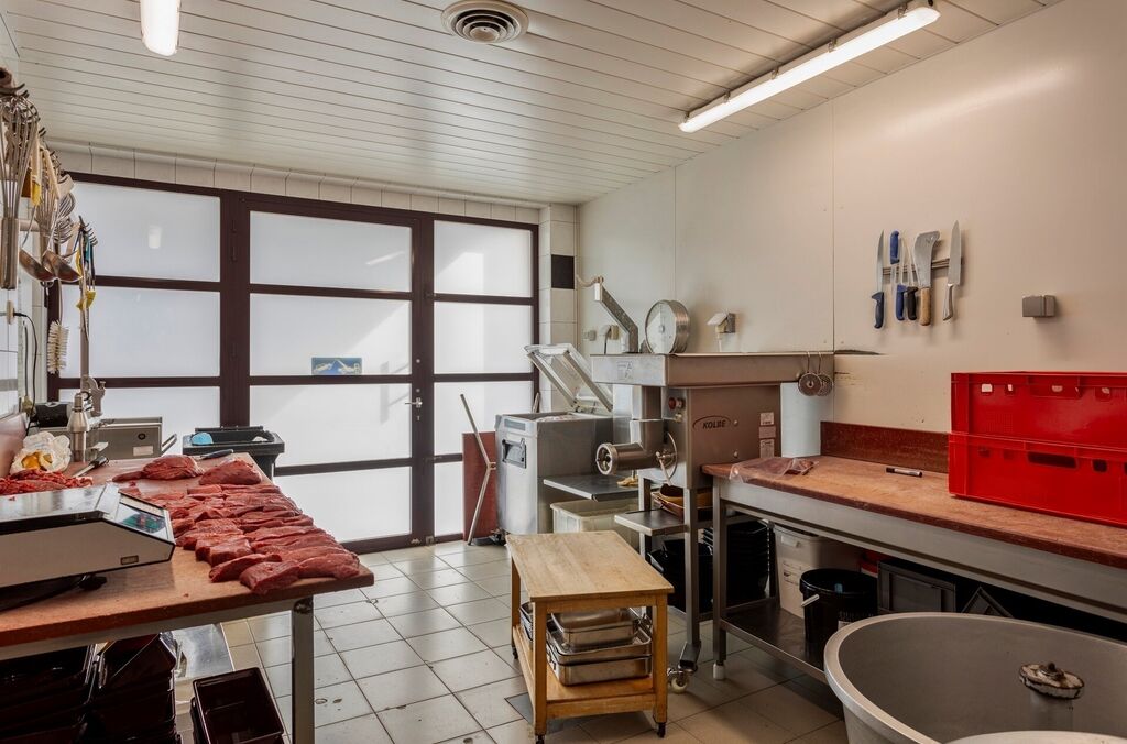 Handelspand met woonst te koop in OPWIJK