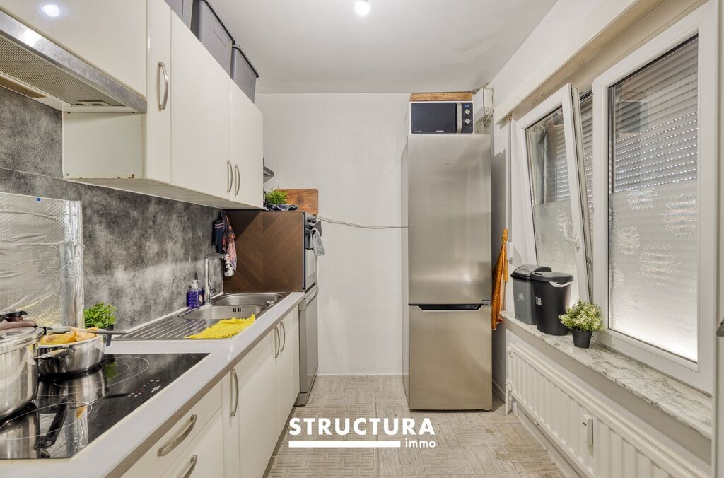 Immeuble de rapport à vendre à ASSE