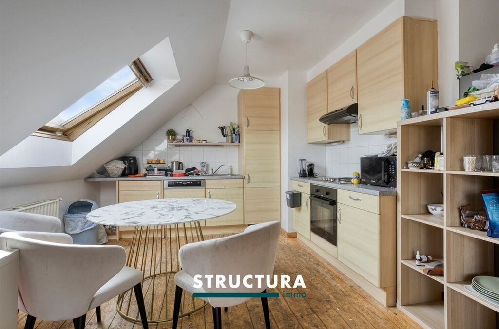 Immeuble de rapport &agrave; vendre &agrave; LAEKEN (BRU.)