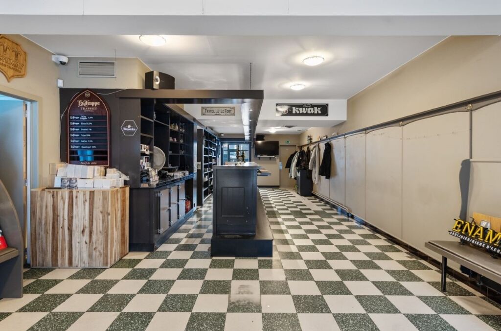 Immeuble de rapport à vendre à ASSE