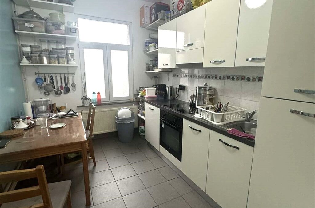 Opbrengsteigendom te koop in JETTE