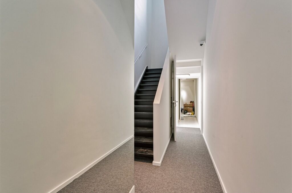 Rez-de-chauss&eacute;e commercial &agrave; louer &agrave; BRUXELLES