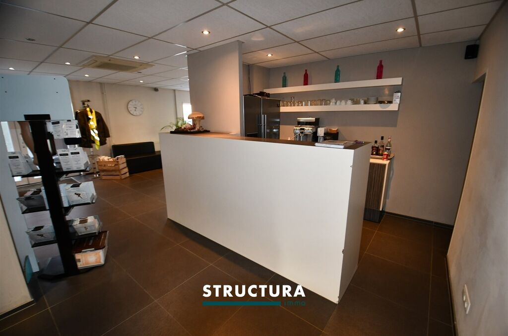 Rez-de-chauss&eacute;e commercial &agrave; louer &agrave; BUGGENHOUT