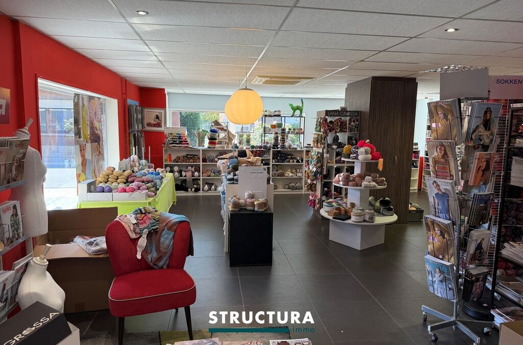 Rez-de-chauss&eacute;e commercial &agrave; louer &agrave; BUGGENHOUT