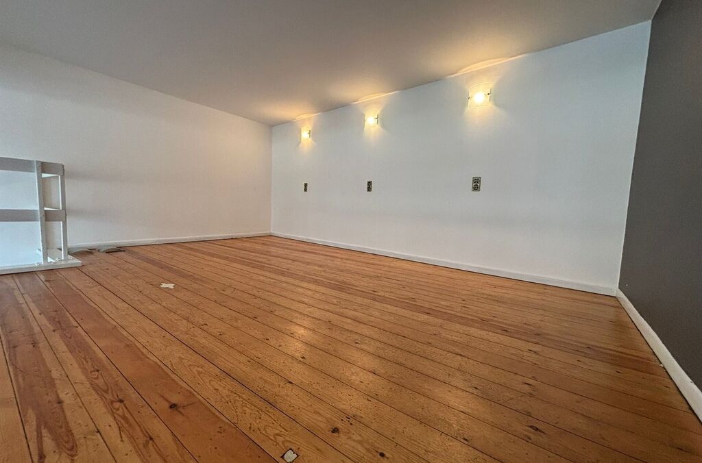 Rez-de-chaussée commercial à louer à STROMBEEK-BEVER