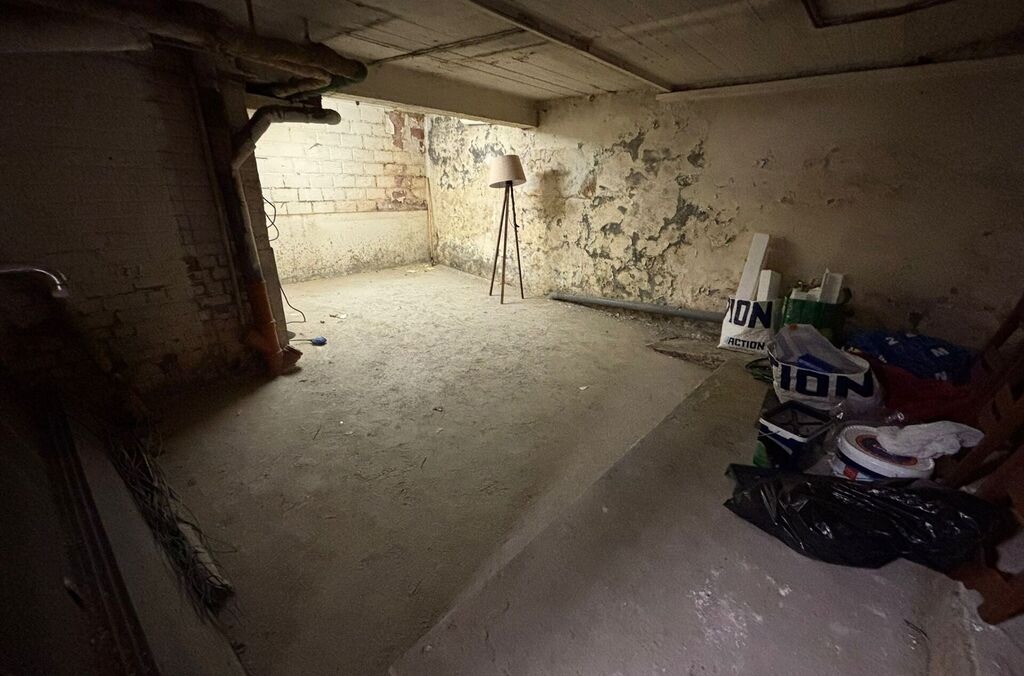 Rez-de-chaussée commercial à louer à STROMBEEK-BEVER