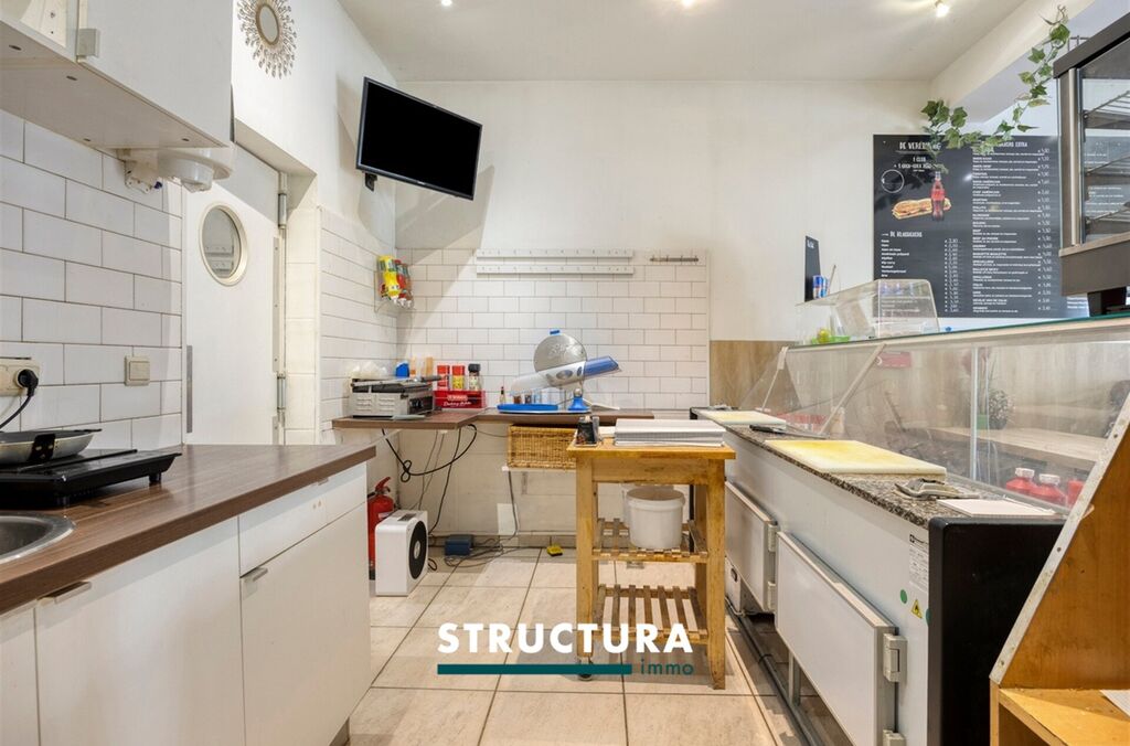 Rez-de-chauss&eacute;e commercial &agrave; vendre &agrave; LEBBEKE