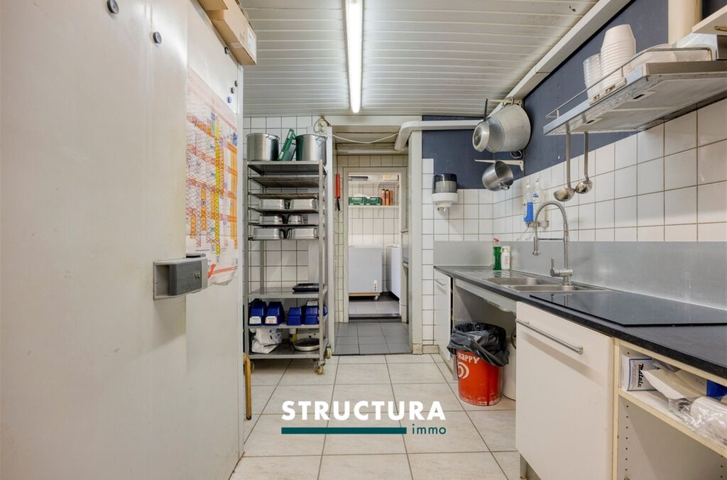 Rez-de-chauss&eacute;e commercial &agrave; vendre &agrave; LEBBEKE