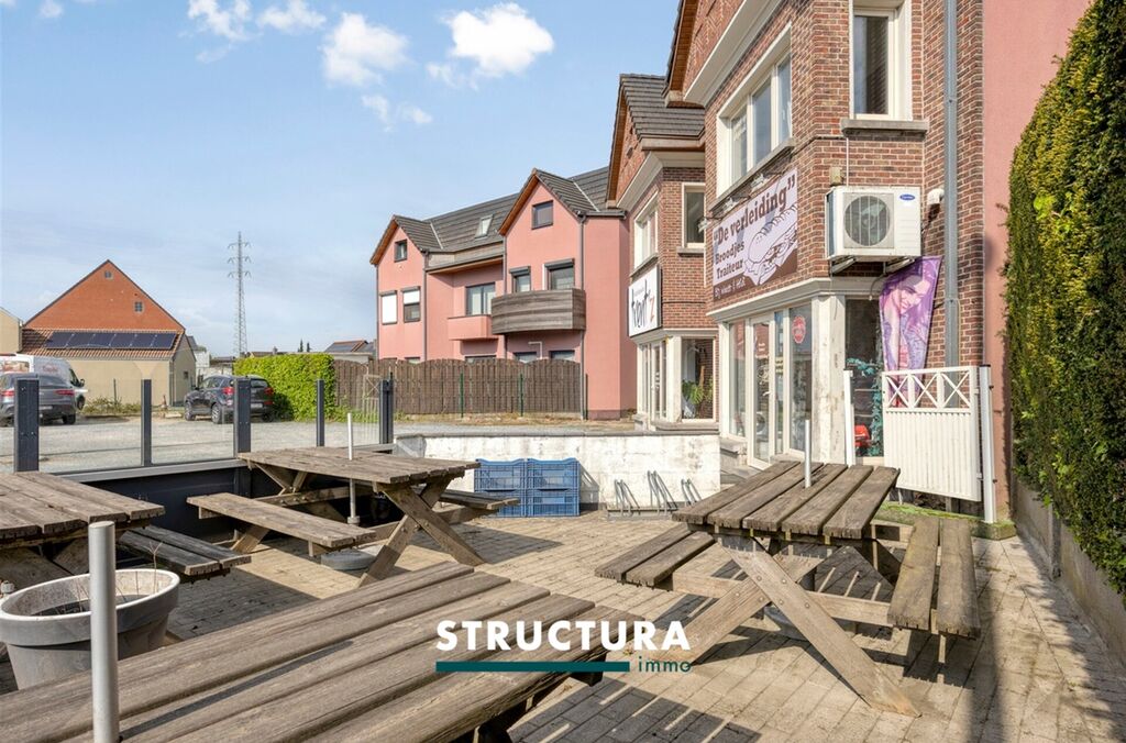 Rez-de-chauss&eacute;e commercial &agrave; vendre &agrave; LEBBEKE