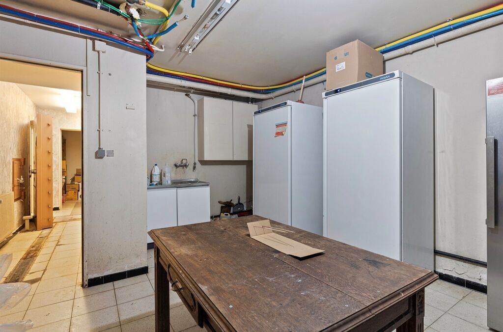 Rez-de-chaussée commercial à vendre à MERCHTEM