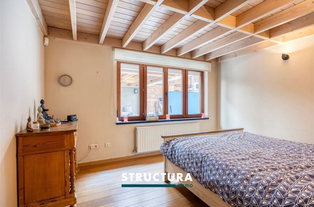 Woning met loods te koop in LEBBEKE