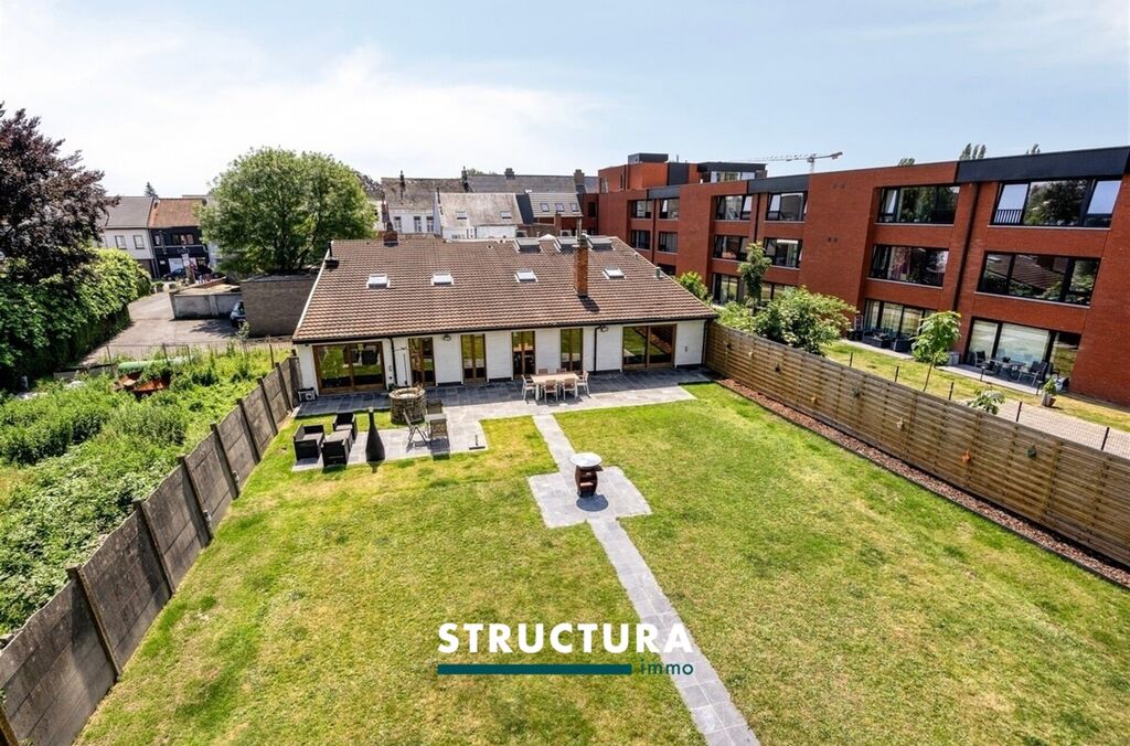Woning met loods te koop in LEBBEKE