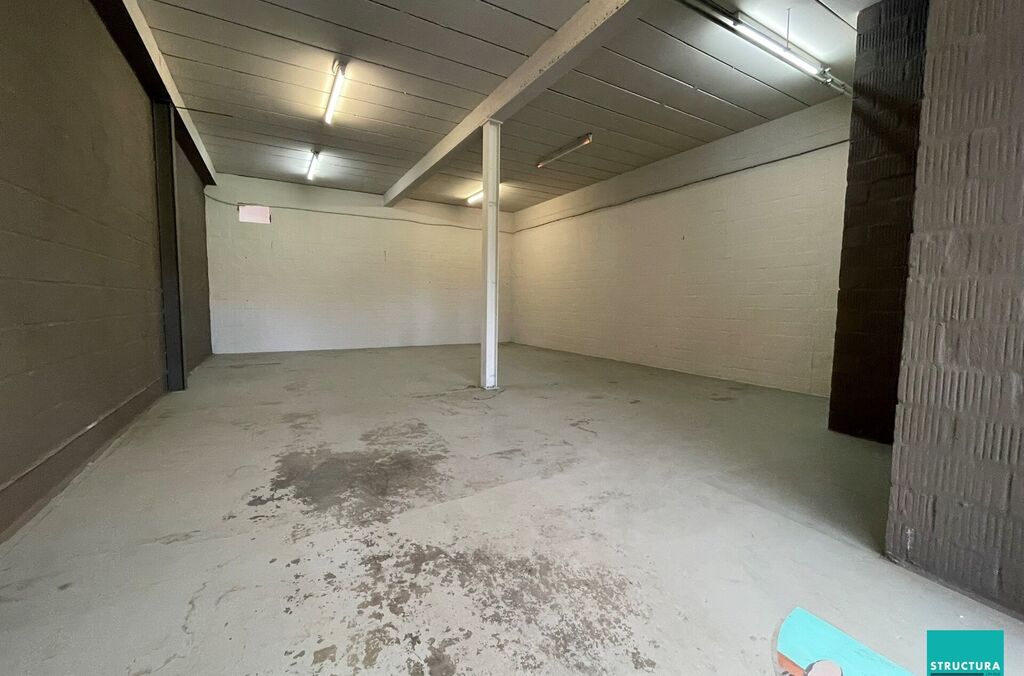 Woning met loods te koop in MERCHTEM