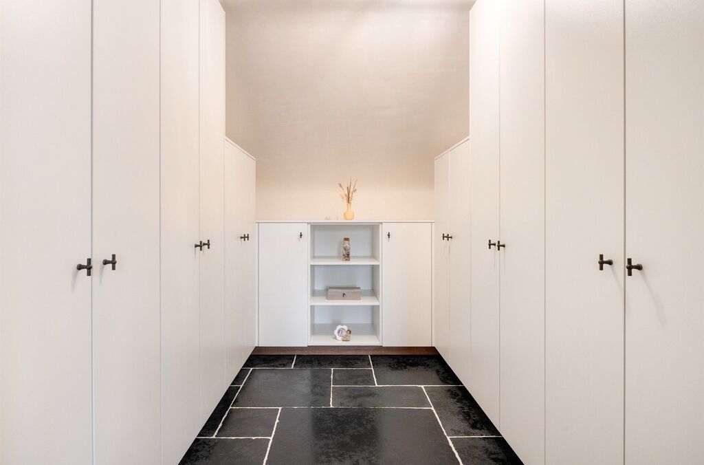 Woning met loods te koop in MERCHTEM